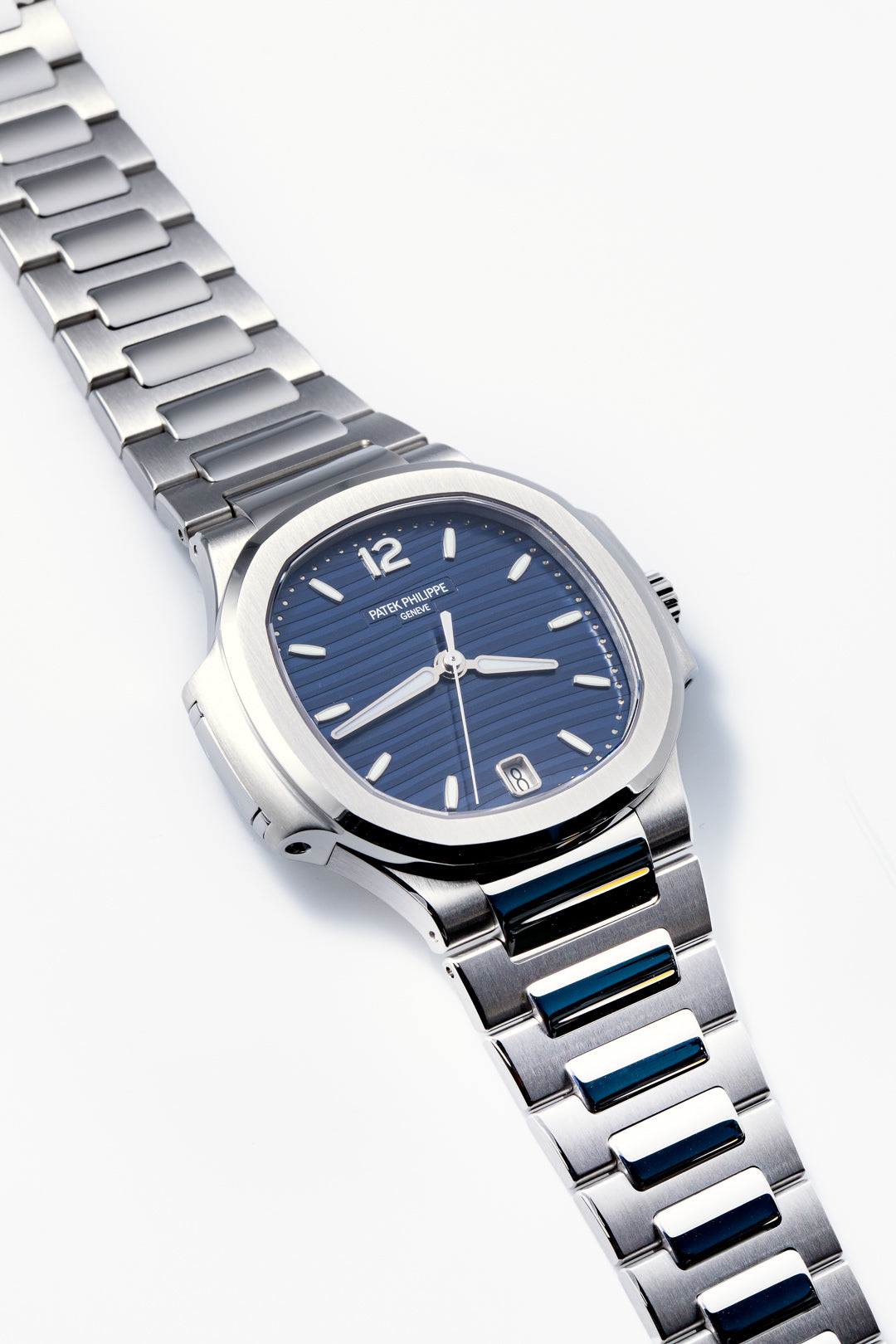 Ladies' Nautilus Stainless Steel Automatic Blue Dial 7118/1A-001